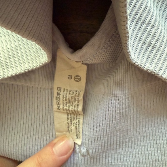 Lululemon Ebb to Street Bra Light Support C/D Cup Pastel Blue Size 10 - Picture 5 of 7